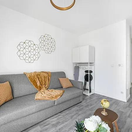Le Luna - - Near Paris - Rer E - Metro 16 Apartment